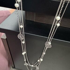 Elegant Silver and White Pearl Necklace